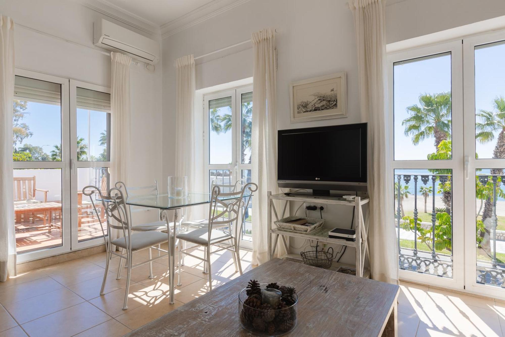 Apartamento Con Encanto En Primera Linea De Playa Малага Екстер'єр фото
