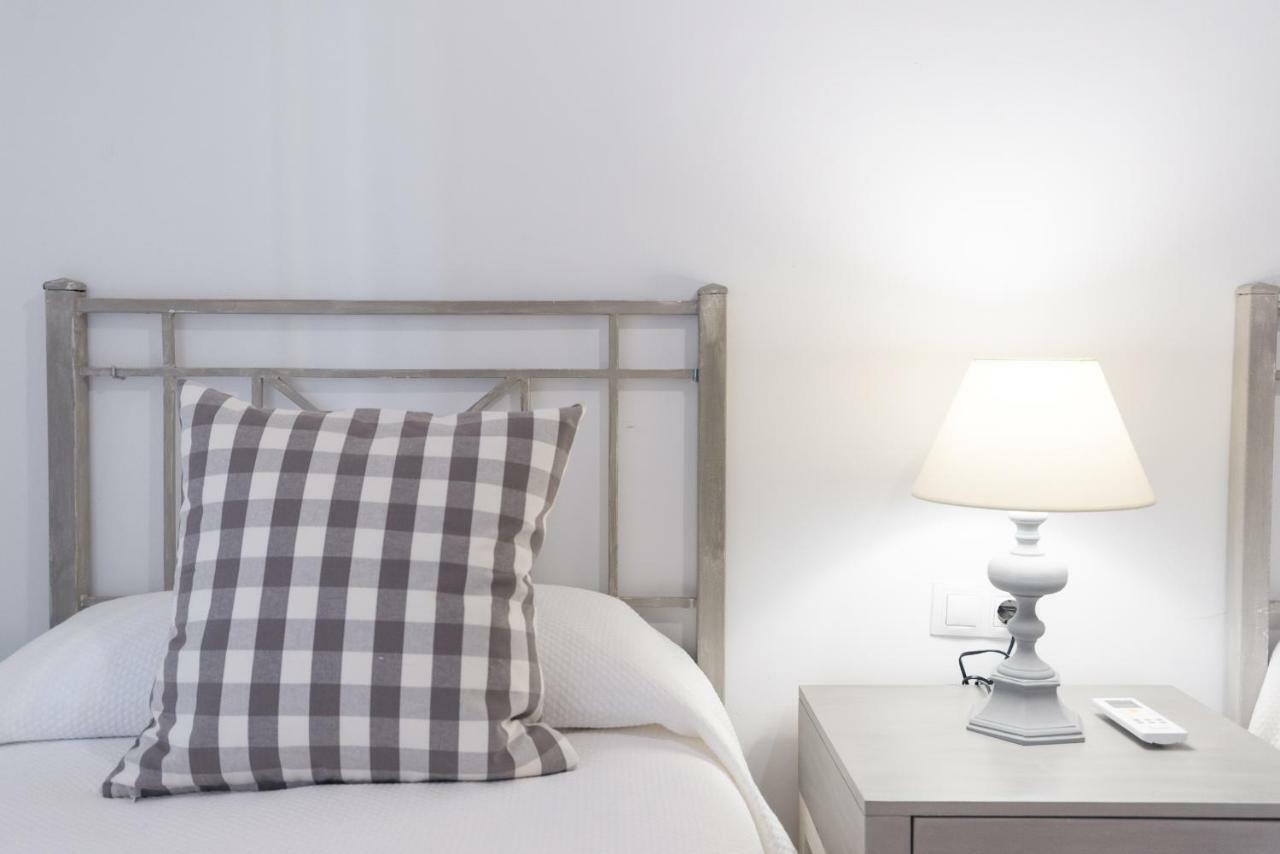 Apartamento Con Encanto En Primera Linea De Playa Малага Екстер'єр фото
